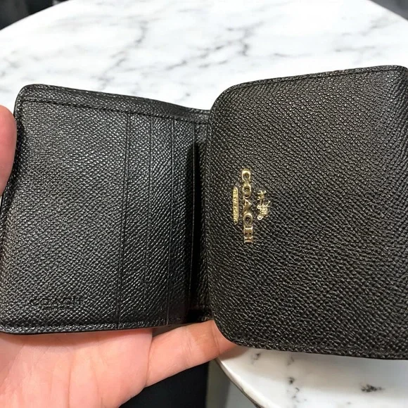 Coach Black Crossgrain Leather Small Wallet EUC - Picture 5 of 7